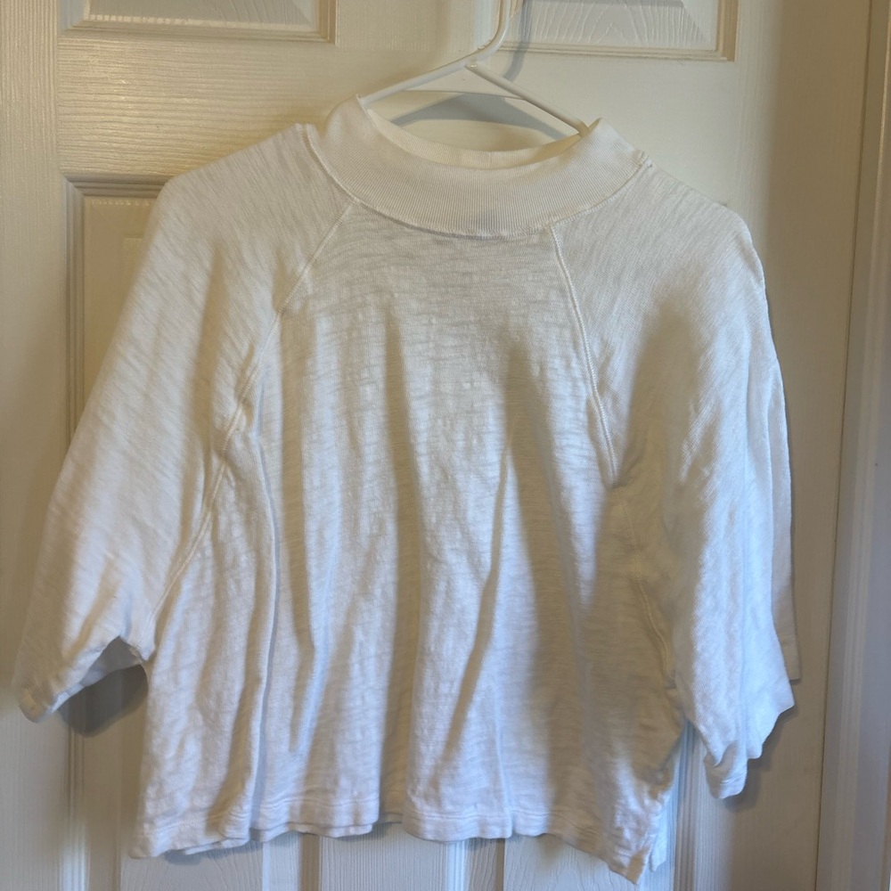 Universal Thread Cream Short Sleeve Tee